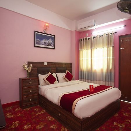 Oyo 195 Global Hotel And Resort Kathmandu Exterior photo