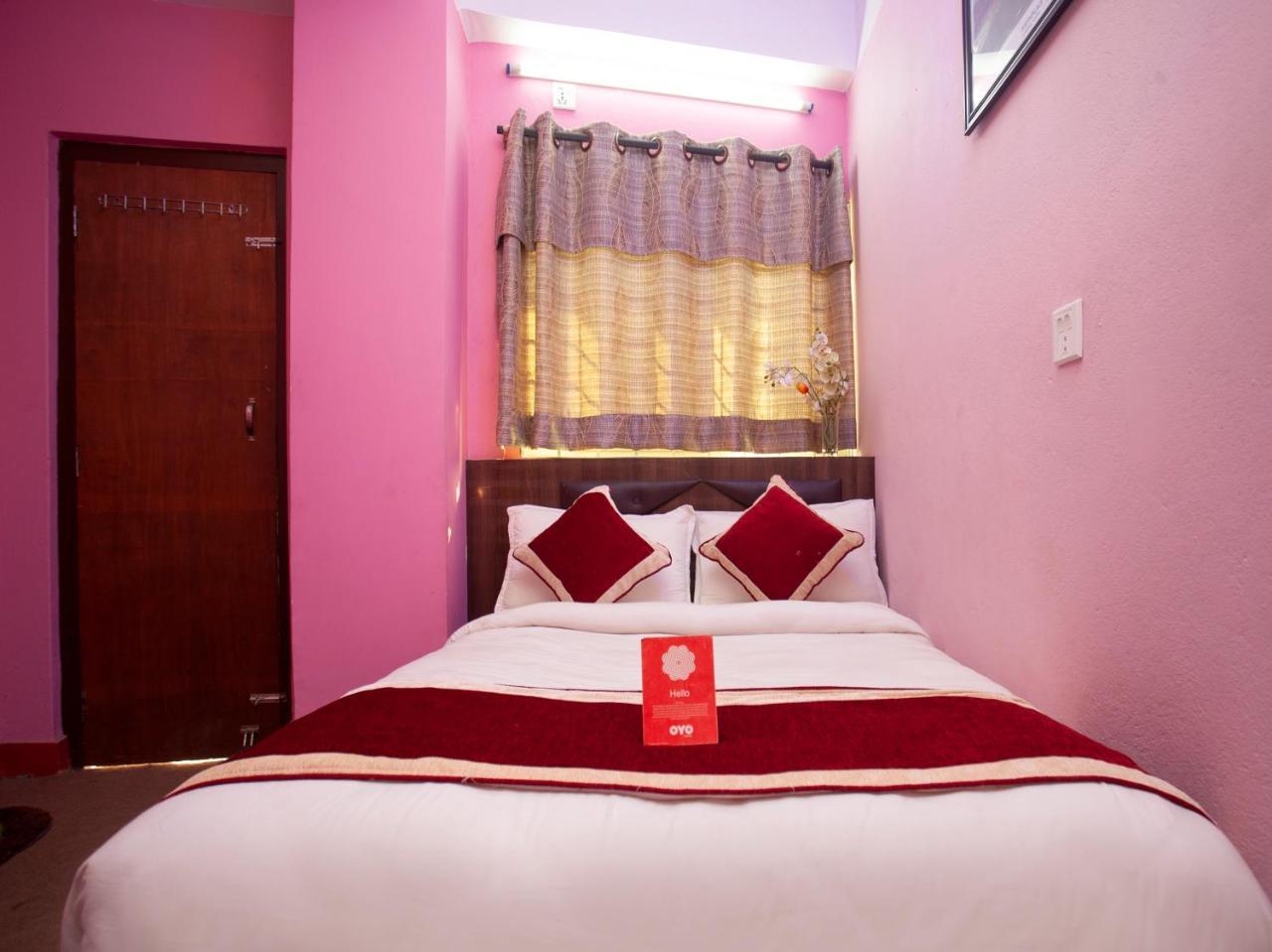 Oyo 195 Global Hotel And Resort Kathmandu Exterior photo