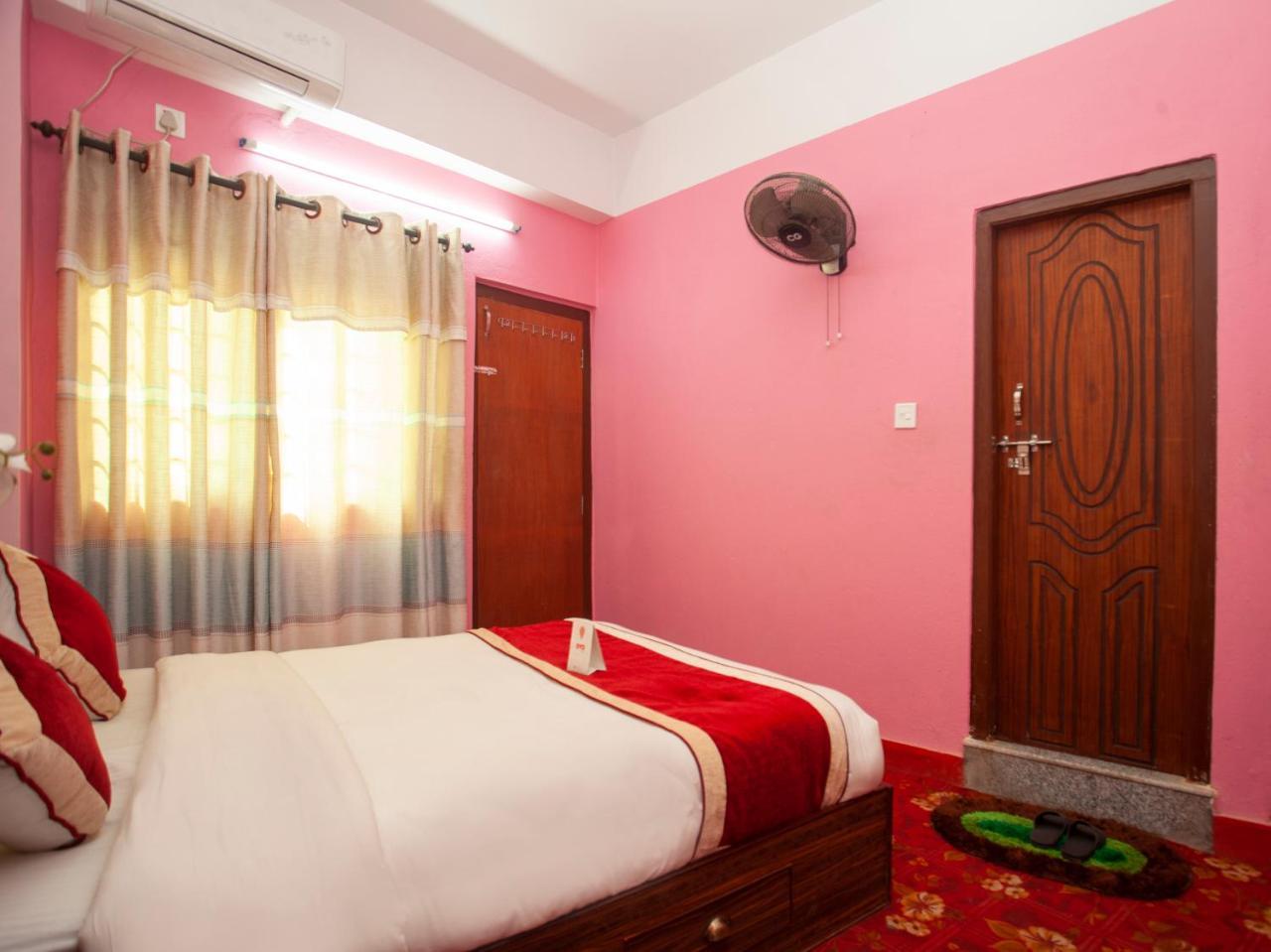 Oyo 195 Global Hotel And Resort Kathmandu Exterior photo